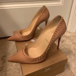 Louboutin, Anjalina nude pumps with spikes